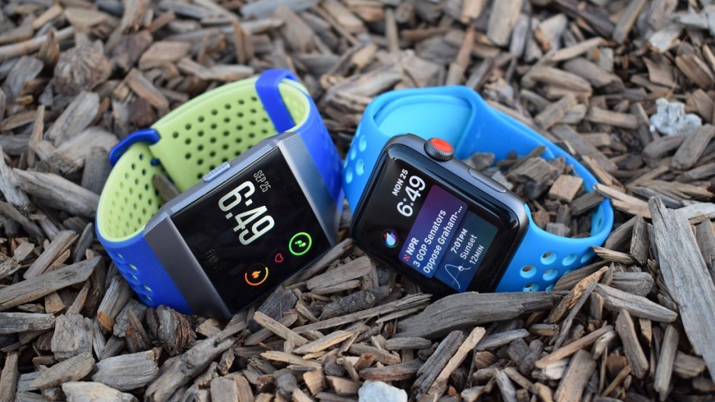 Fitbit Ionic VS Apple Watch