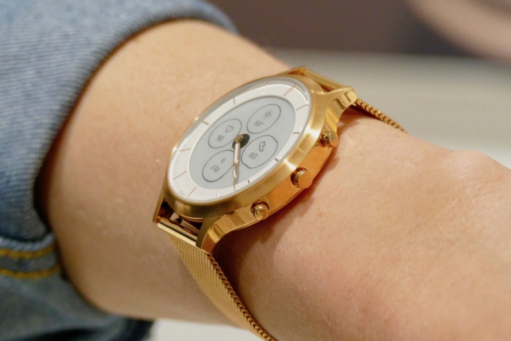 fossil hybrid smartwatch
