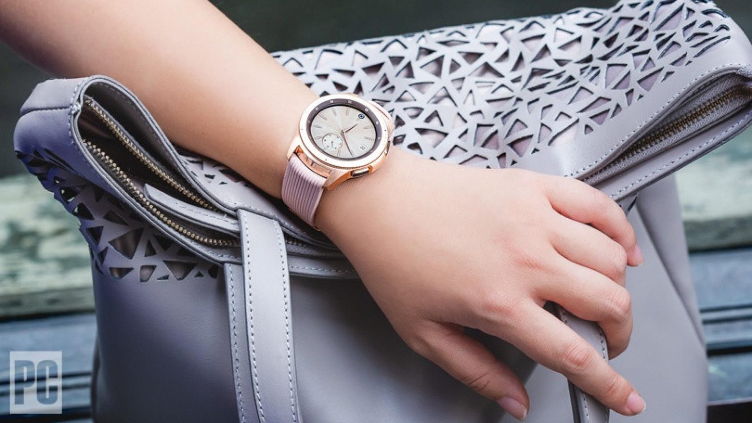 samsung rose gold watch review