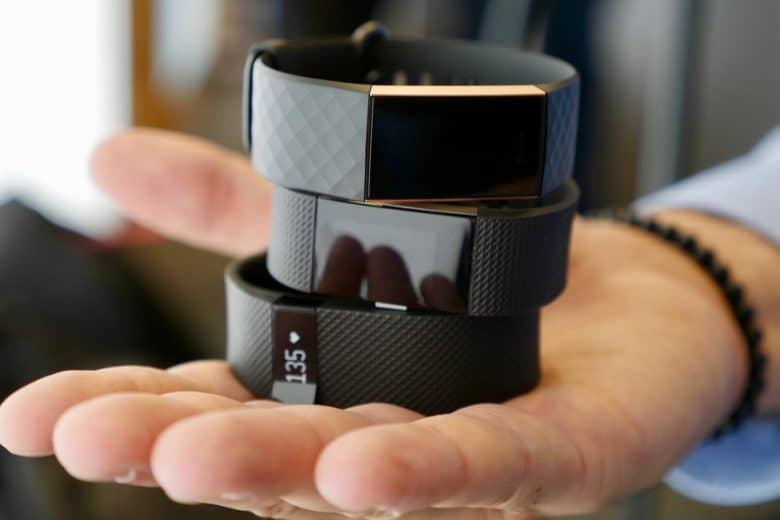 connected gps is running fitbit charge 3