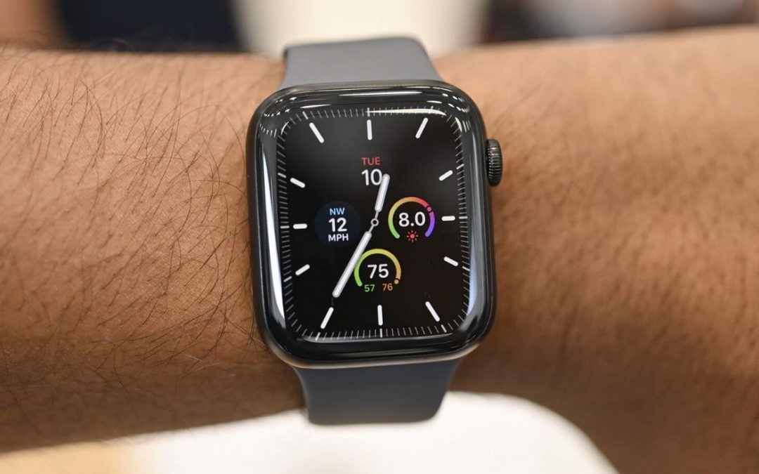 space grey apple watch silver band